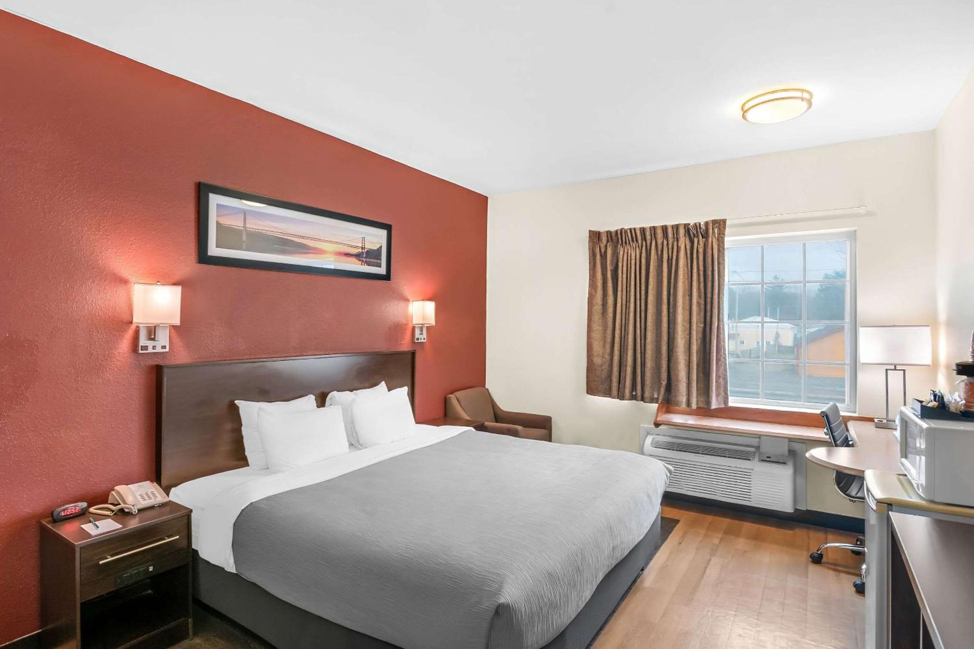Quality Inn Queensbury Zewnętrze zdjęcie