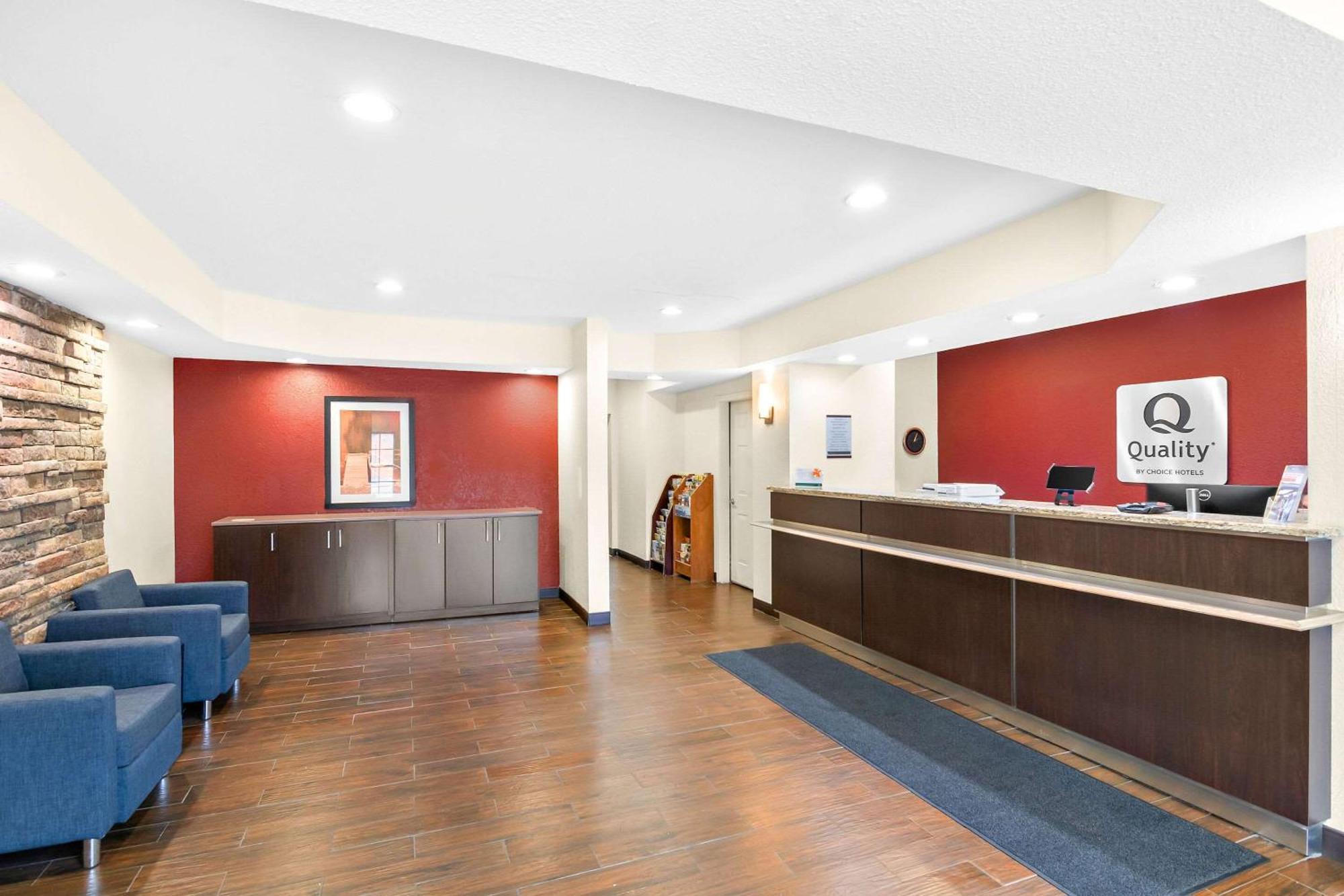 Quality Inn Queensbury Zewnętrze zdjęcie